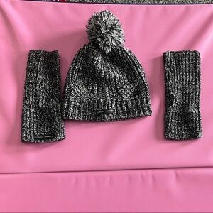 Rebecca Minkoff Black and Gray Knit Hat and Gloves Set